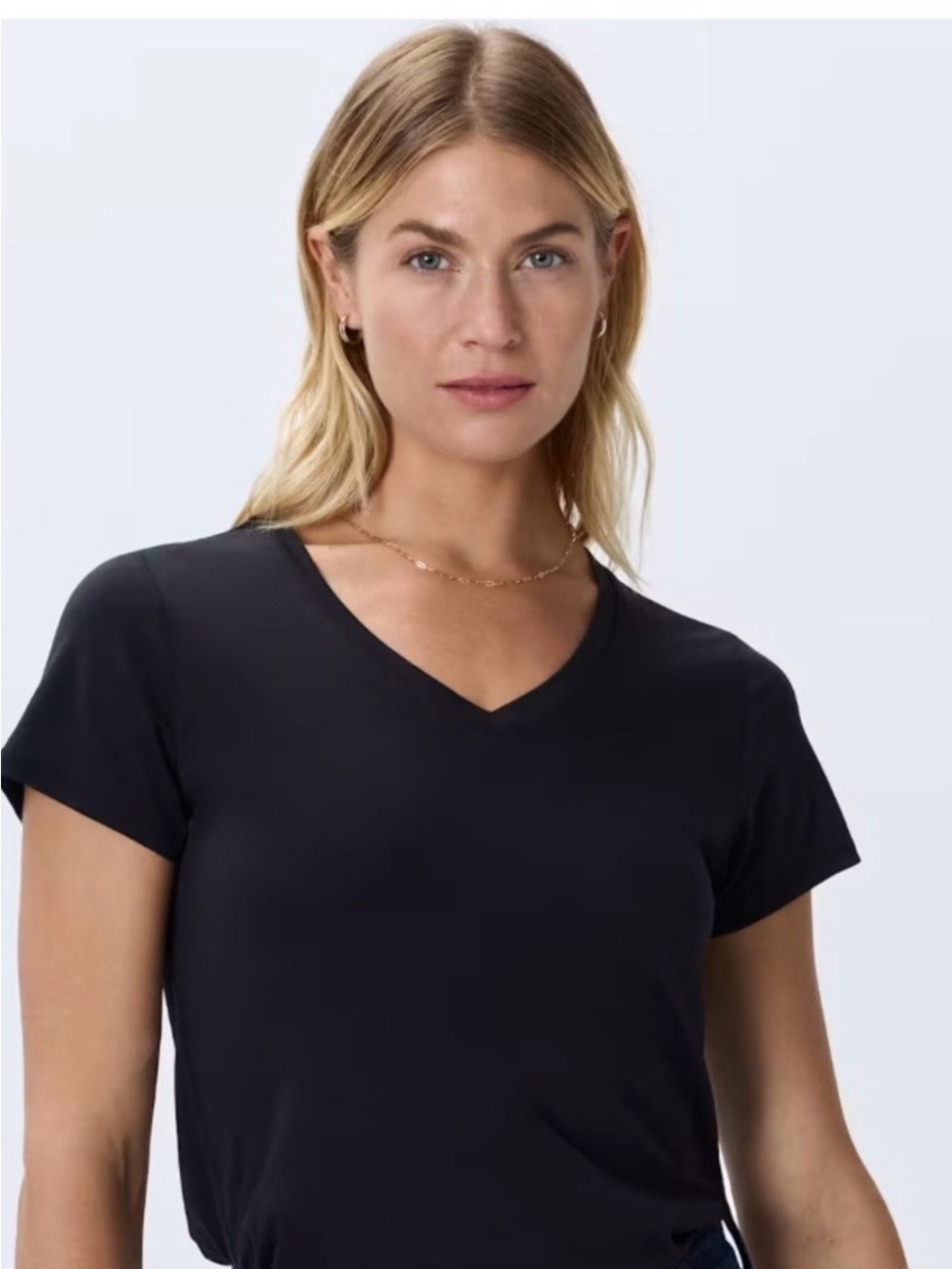 NWT Quince 100% Organic Cotton Slub V-neck Tee